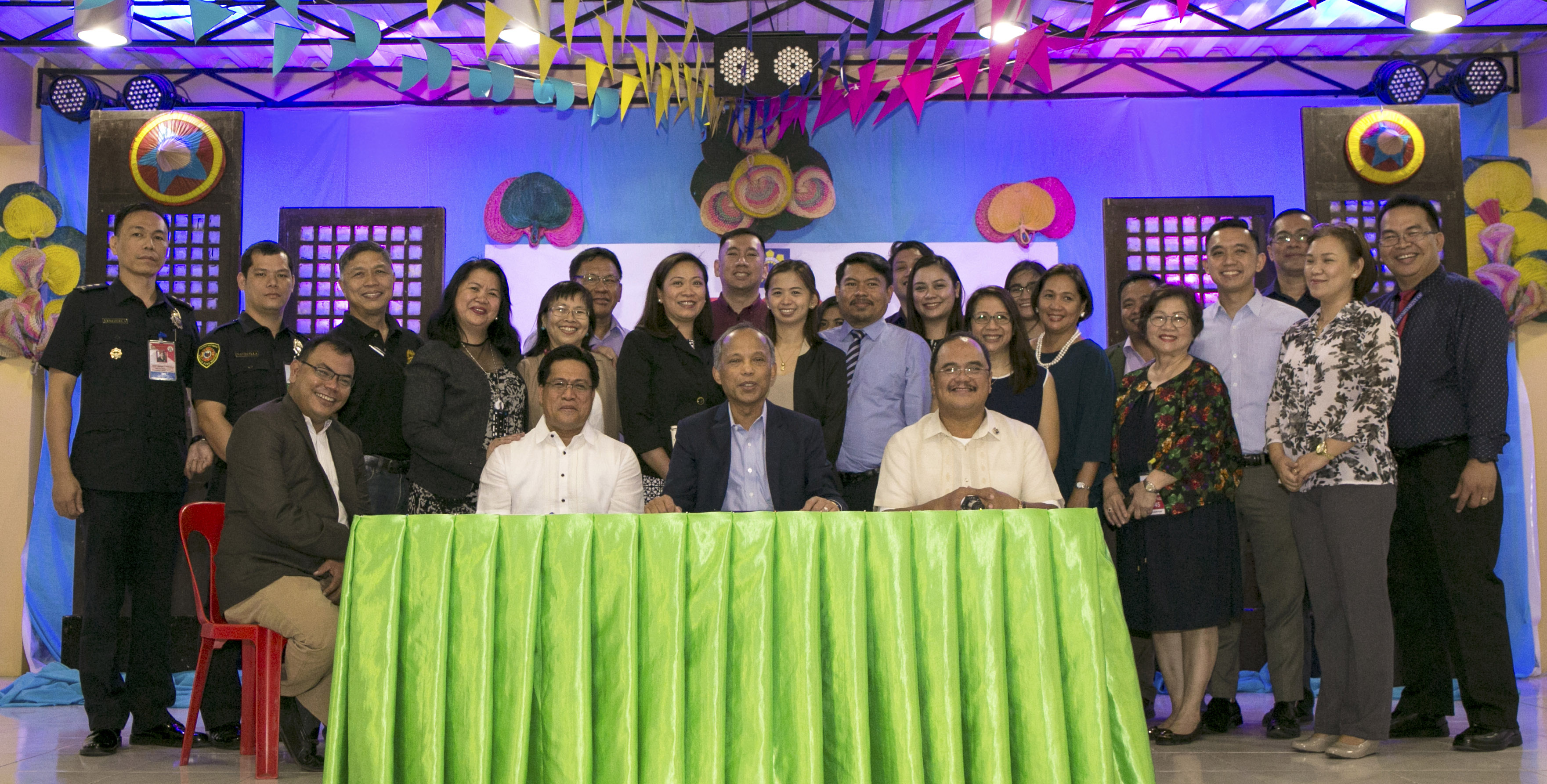 OIL CONSUMER DAY: All smiles as the Department of Energy (DOE) celebrates Oil Industry Management Bureau (OIMB) Day as part of the National Energy Consciousness Month (NECM).  Energy Secretary Alfonso Cusi together with DOE Undersecretary Donato Marcos, Office of the Secretary Director Cesar Dela Fuente, OIC for OIMB Director Rino Abad, OIMB Assistant Director Rodela Romero, other DOE officials, representatives from different oil industry stakeholders and former DOE Secretary Zenaida Monsada were present du