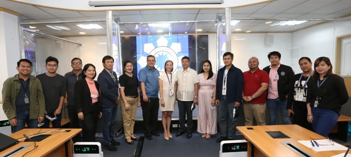 Department of Energy’s exit conference with COMELEC was held at the Energy Compound, Taguig City, with the DOE Officials (Senior Undersecretary Felix William B. Fuentebella, Undersecretary Vice Admiral Alexander S. Lopez, Undersecretary Roberto B. Uy, Assistant Director Irma Exconde, and Assistant Director Rodela Romero) and COMELEC-ODEDO’s Director Teopisto Elnas Jr., Attorney Marissa Corazon T. Nefalar, Attorney Ryan V. Santos, Atty. Glory T. Perez-Reyes, and Mr. Gener C. Sayo V)