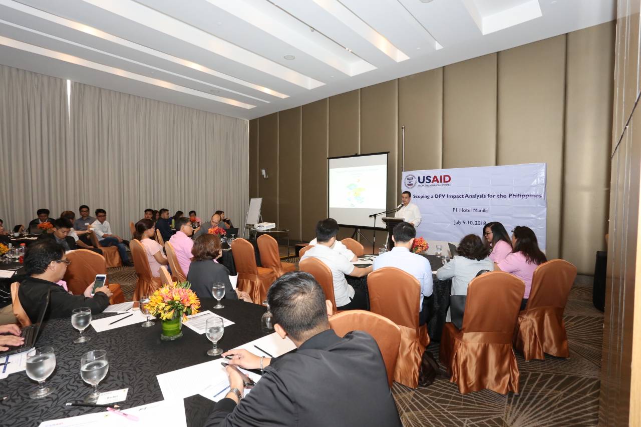 Department of Energy (DOE) Undersecretary Felix William “Wimpy” B. Fuentebella delivers the opening remarks on behalf of Secretary Alfonso G. Cusi at the United States Agency for International Development (USAID)-funded workshop on Distributed Photovoltaic Solar Generation. The two-day event was launched yesterday (9 July) at the F1 Hotel Manila in BGC, Taguig City.