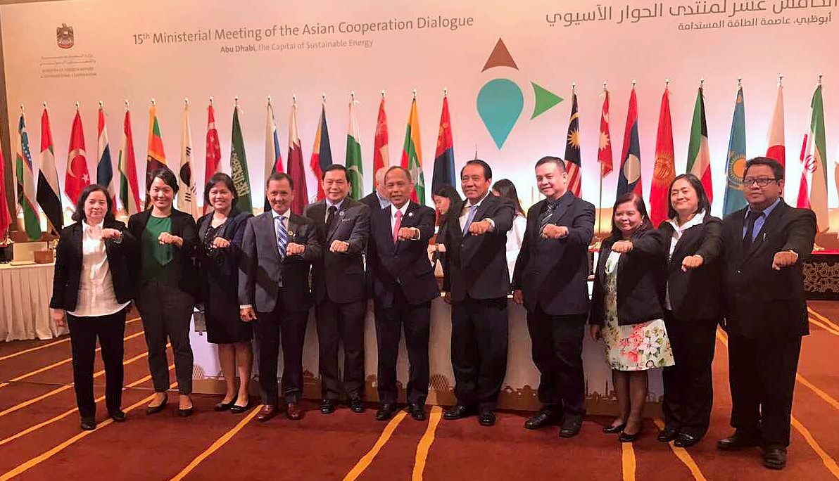 Energy Secretary Alfonso Cusi led the Philippine energy sector’s delegation in the 15th Ministerial Meeting of the Asia Cooperation Dialogue last January 17 in Abu Dhabi, United Arab Emirates.
