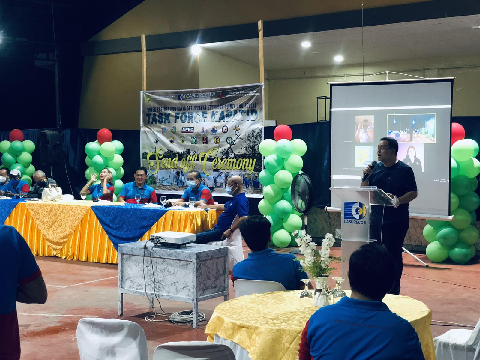 Energy Undersecretary Felix William Fuentebella extends the Department of Energy (DOE) family's gratitude to the Task Force Kapatid contingent  from Region I (Peninsula Electric Cooperative/PENELCO I and III, Central Pangasinan Electric Cooperative/CENPELCO, Ilocos Sur Electric Cooperative/ISECO and Ilocos Norte Electric Cooperative/INEC) during a send off ceremony yesterday at Camarines Sur Electric Cooperative II (CASURECO II) in Naga City. The frontliners from the Ilocos Region are now going home after h