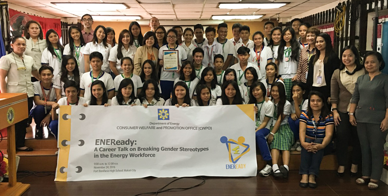 ENERGY READY STUDENTS: DOE-Consumer Welfare and Promotion Office staff led by Helen B. Arias with Engr. Arlyb Joy R. Pestana and Engr. Pia Louren C. Gatinga from the DOE-Energy Resource Development Bureau;  Engr. Eduardo B. Fernandez of the DOE-Electric Power Industry Management Bureau and Engr. Martha Isabel S. Dealino and Engr. Katrina Mae S. Royo from the Manila Electric Company as guest resource persons pose after the ENEReady: A Career Talk on Breaking Gender Stereotypes in the Energy Workforce last  2