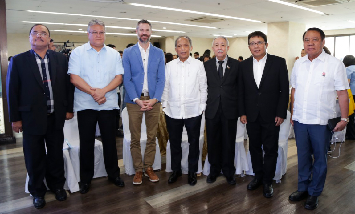 TAGUIG CITY –Department of Energy (DOE) Secretary Alfonso G. Cusi yesterday (23 January) underscored the need to tap all available energy resources to assure the country’s energy security amidst ever growing demand during the DOE-hosted TED Talk of policy expert Mr. Michael Shellenberger on “Why We Need Nuclear Energy”. 