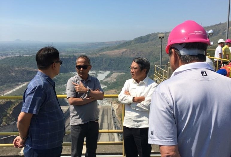 Department of Energy Secretary Alfonso G. Cusi witnessed the start of the first concrete pouring and remedial works of the spillway plunge pool area of the 435 megawatts San Roque Hydropower plant and dam.